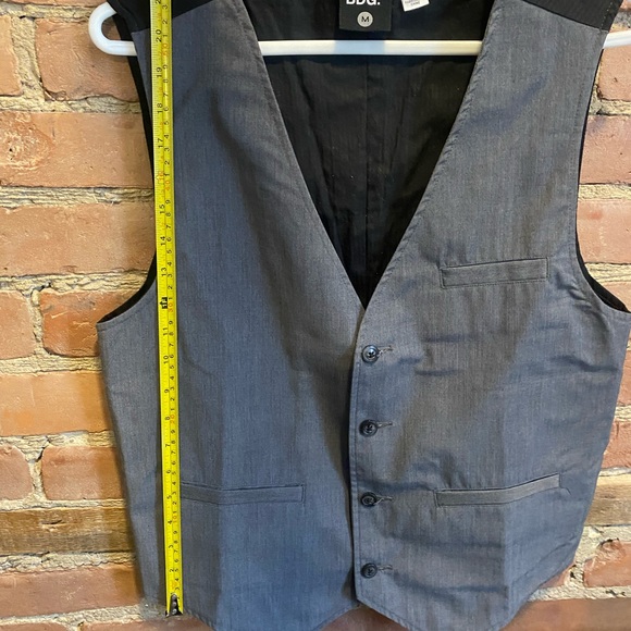 BDG charcoal grey mens vest - Picture 3 of 7